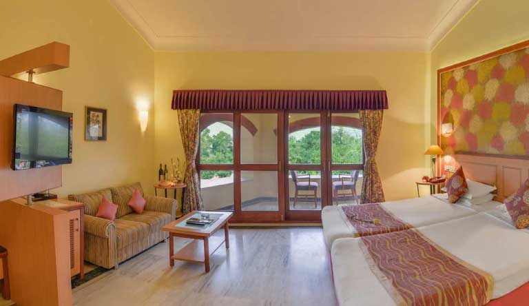 Cama-Rajputana-Club-Resort-Deluxe-Room